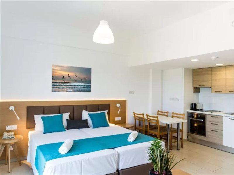 Helios 2 Apartamento Pafos Exterior foto